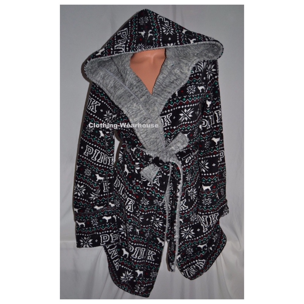 VS PINK Reversable Robe 💙